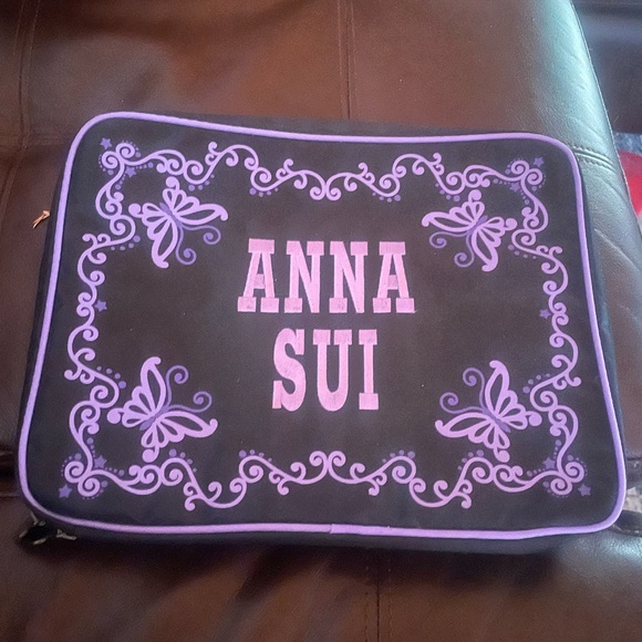 Set of 2 Anna Sui cosmetic cases - Picture 4 of 8